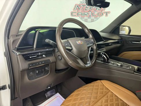 Used 2021 Cadillac Escalade Sport AWD/4WD image 10