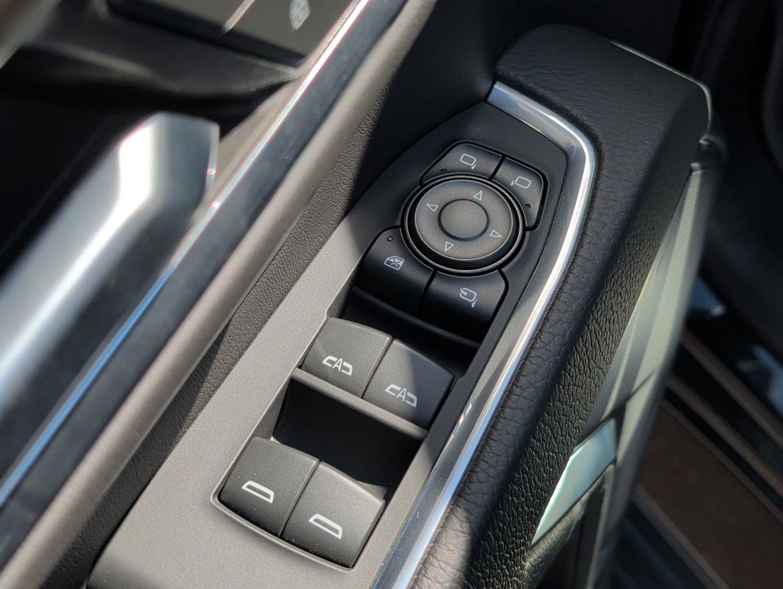 Used 2024 GMC Sierra 1500 Denali w/ Denali Reserve Package RWD image 9