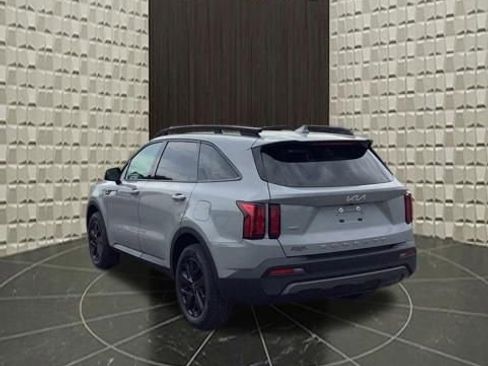 Used 2022 Kia Sorento S w/ Panoramic Sunroof Package AWD/4WD image 6