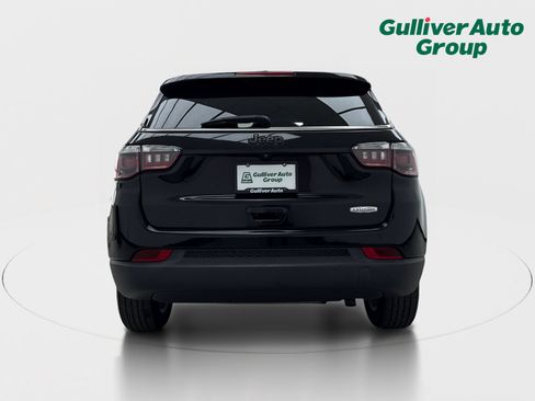 Used 2020 Jeep Compass Latitude w/ Popular Equipment Group FWD image 7