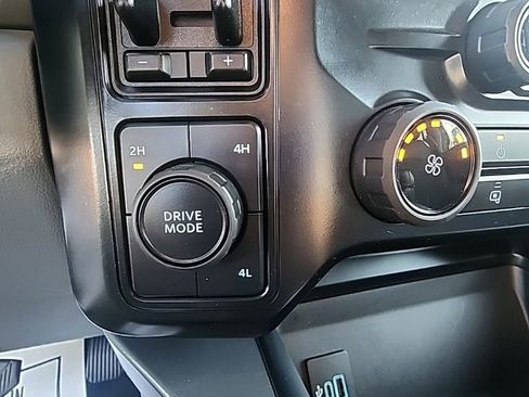 Used 2024 Ford F250 XLT w/ Snow Plow Prep Package image 19