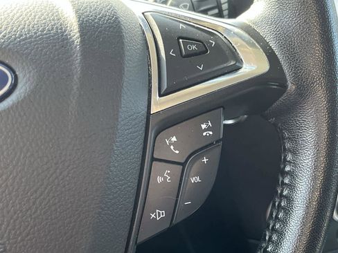 Used 2023 Ford Edge SEL image 28