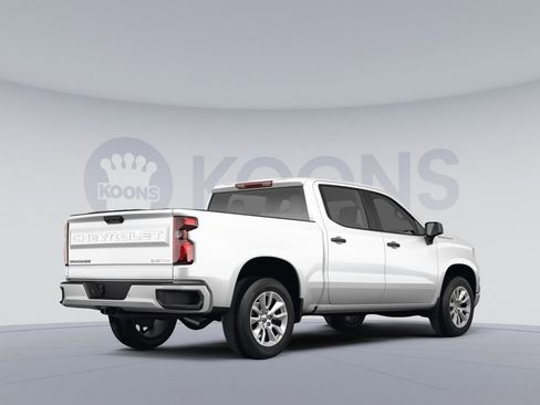 Used 2023 Chevrolet Silverado 1500 Custom AWD/4WD image 4