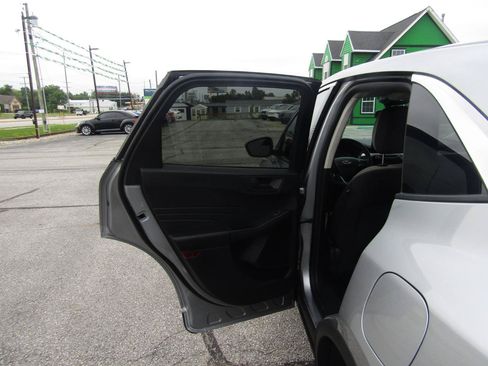 Used 2022 Ford Escape SE w/ Cold Weather Package AWD/4WD image 18