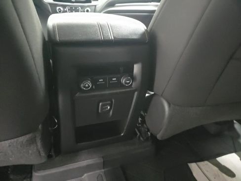 Certified 2021 Chevrolet Traverse LT image 23