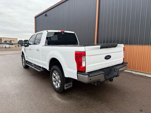 Used 2019 Ford F250 XLT w/ XLT Premium Package image 5