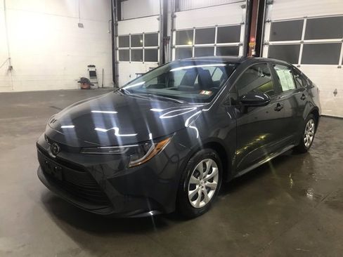 Used 2025 Toyota Corolla LE image 10