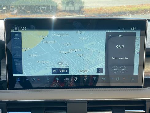 New 2026 Lincoln Corsair Premiere image 11