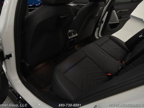 Used 2026 BMW 530i w/ M Sport Package image 25