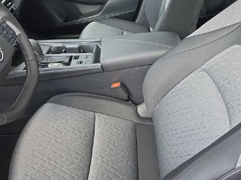 New 2026 Nissan Sentra SV FWD image 5