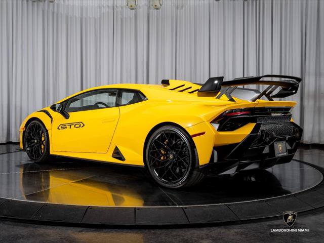 Used 2023 Lamborghini Huracan STO RWD image 12