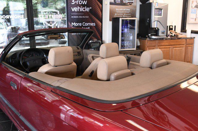 Used 1996 BMW 318i Convertible RWD image 13