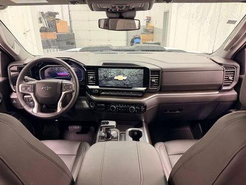 Certified 2024 Chevrolet Silverado 1500 LT Trail Boss w/ Convenience Package II image 23