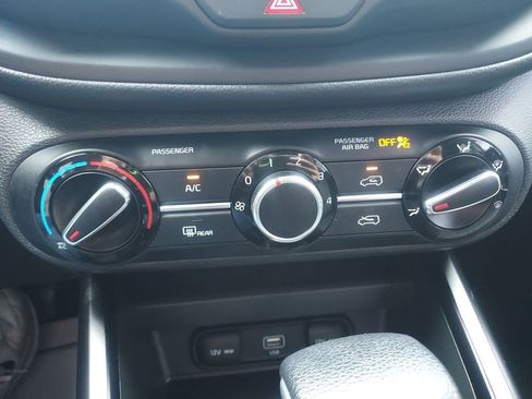 Used 2022 Kia Soul LX w/ Technology Package FWD image 15
