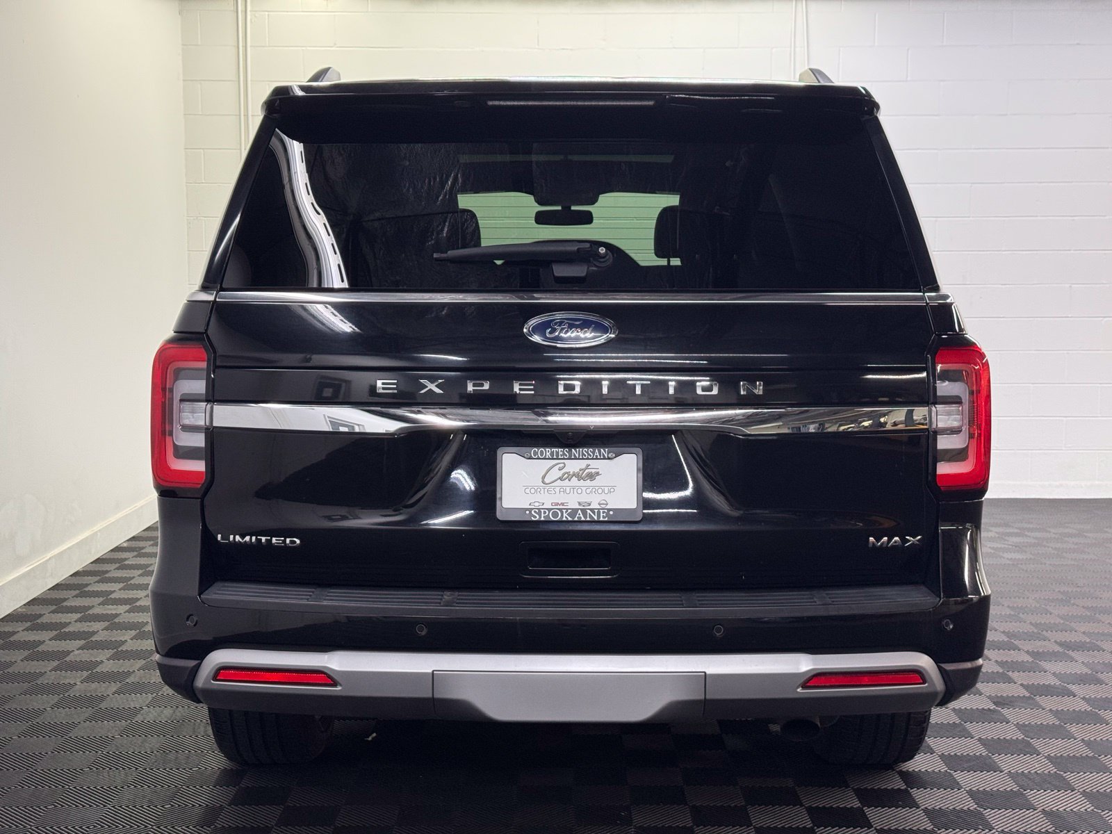 Used 2024 Ford Expedition Max Limited AWD/4WD image 6