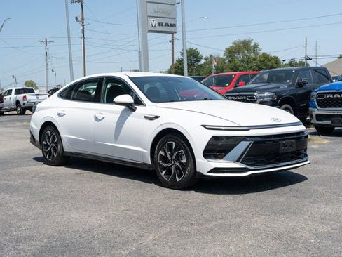 Used 2025 Hyundai Sonata SEL FWD image 7