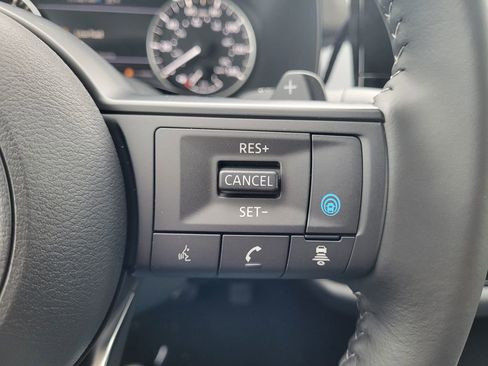 New 2025 Nissan Pathfinder SV w/ Cargo Package image 19