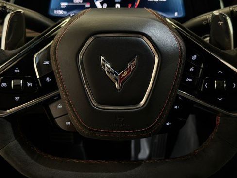 Used 2024 Chevrolet Corvette Stingray Premium Cpe w/ Z51 Performance Package RWD image 7