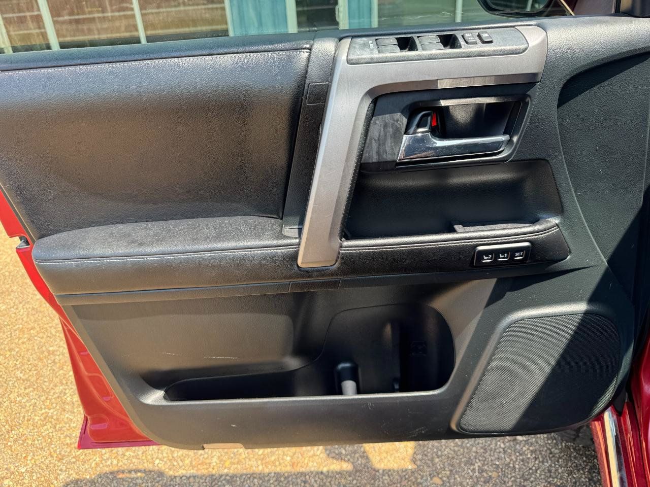 Used 2015 Toyota 4Runner Limited RWD image 25