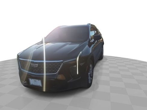 Certified 2024 Cadillac XT4 Premium Luxury image 3
