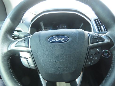 Used 2018 Ford Edge SEL w/ Equipment Group 201A FWD image 28