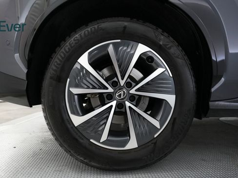 Used 2023 Lexus RZ 450e Premium image 19