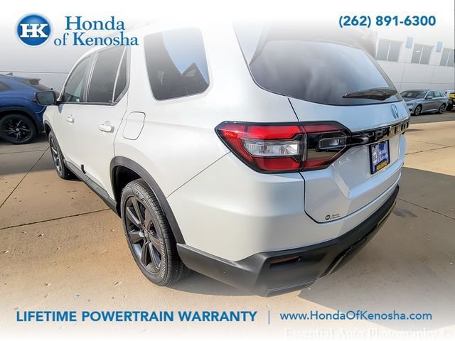 New 2026 Honda Pilot Sport image 7
