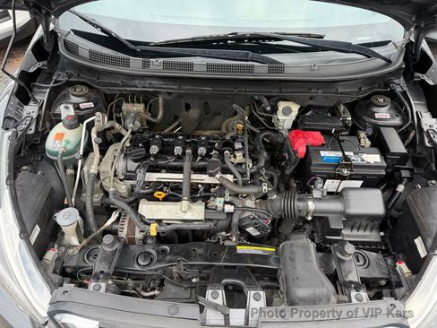 Used 2020 Nissan Kicks S FWD image 19