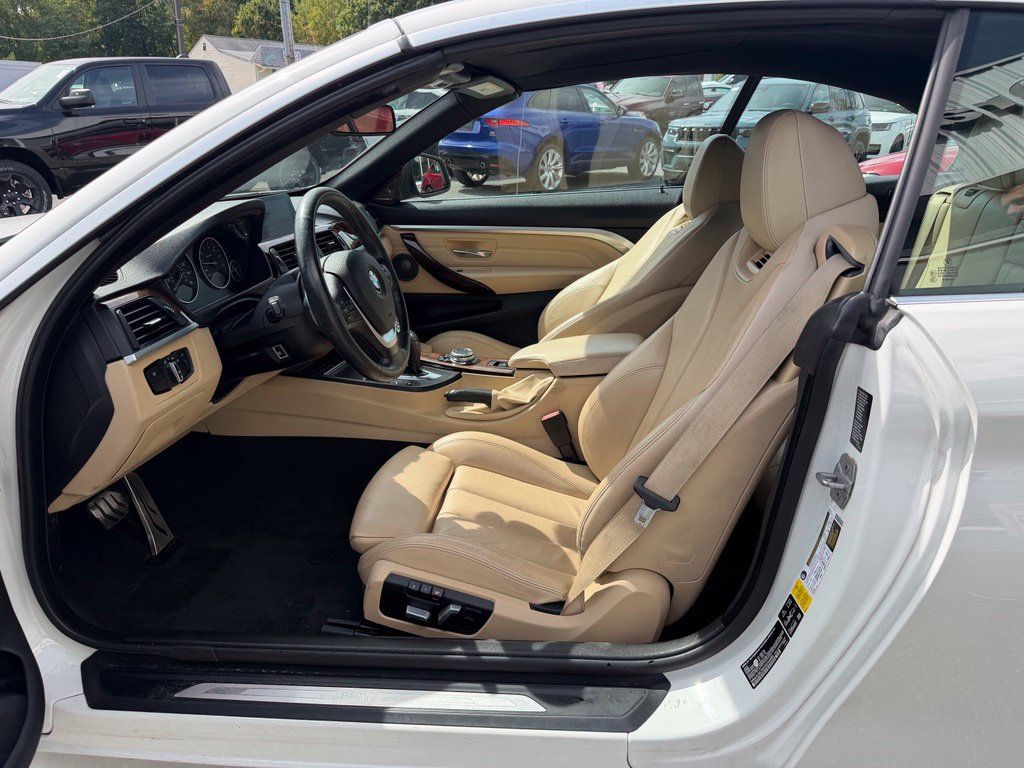 Used 2017 BMW 430i xDrive Convertible AWD/4WD image 23