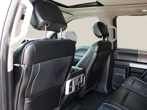 Used 2019 Ford F350 Lariat w/ Lariat Ultimate Package AWD/4WD image 18
