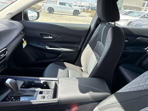 New 2026 Nissan Sentra SV w/ SV Convenience Package FWD image 18