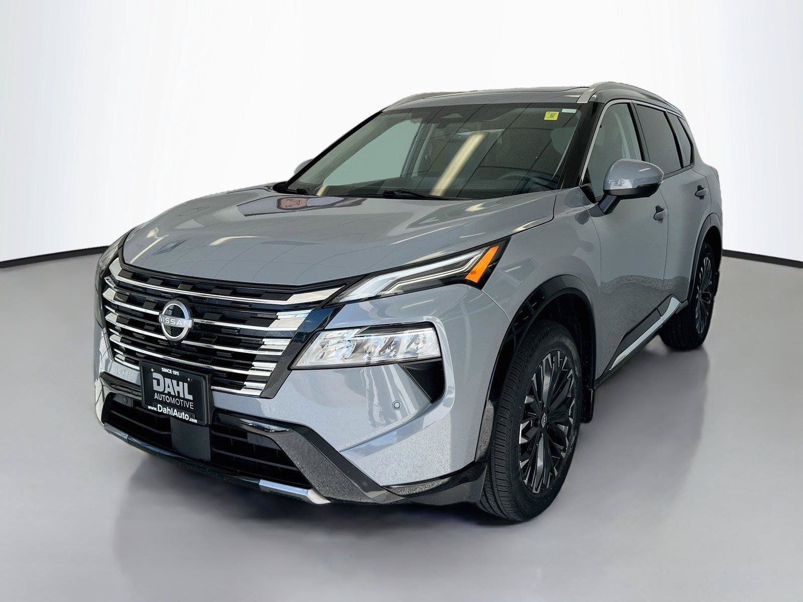 Used 2024 Nissan Rogue Platinum w/ Platinum Premium Package AWD/4WD image 4