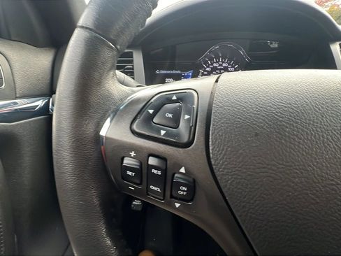 Used 2015 Lincoln MKS Sedan 4D w/ Equipment Group 101A image 14