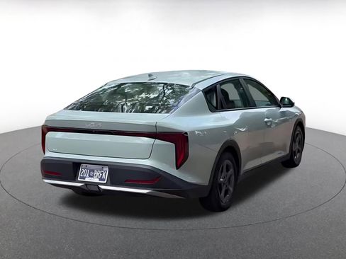 Used 2025 Kia K4 LXS image 14