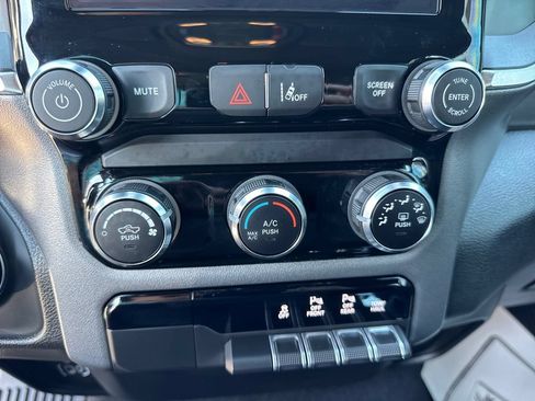 Used 2025 RAM 1500 Big Horn AWD/4WD image 17