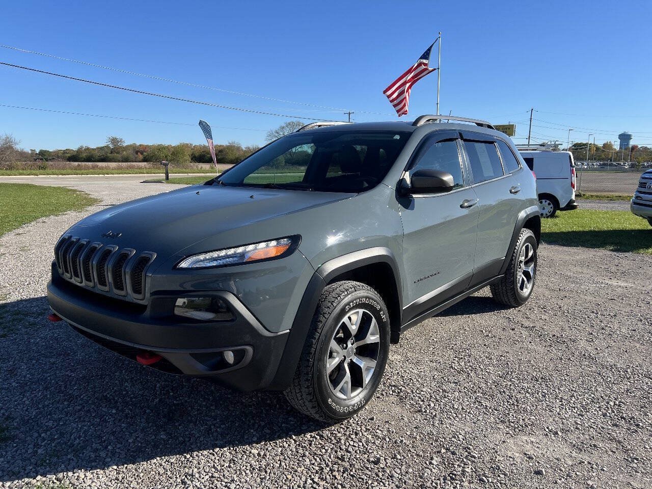 Used 2015 Jeep Cherokee Trailhawk AWD/4WD image 4