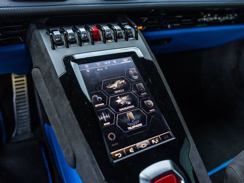 Used 2024 Lamborghini Huracan Tecnica RWD image 24