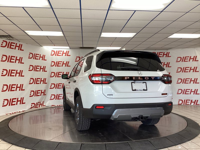 New 2026 Honda Pilot TrailSport image 5