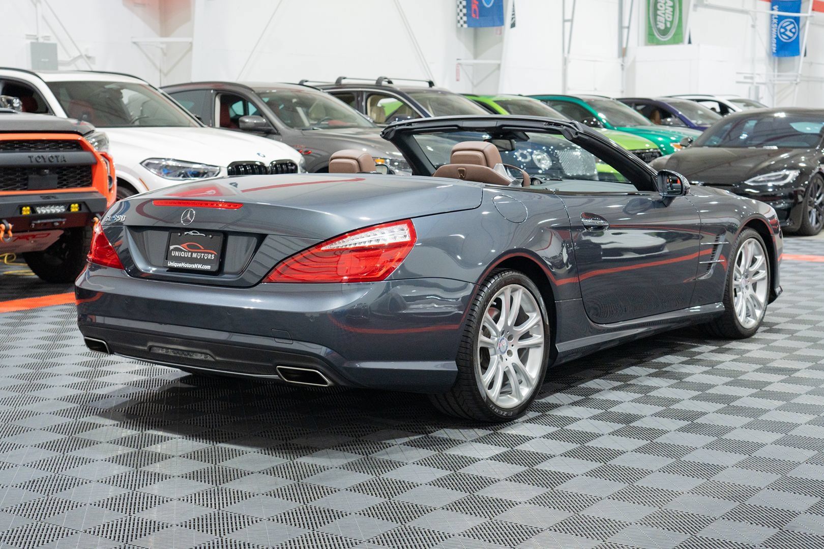 Used 2013 Mercedes-Benz SL 550 image 8