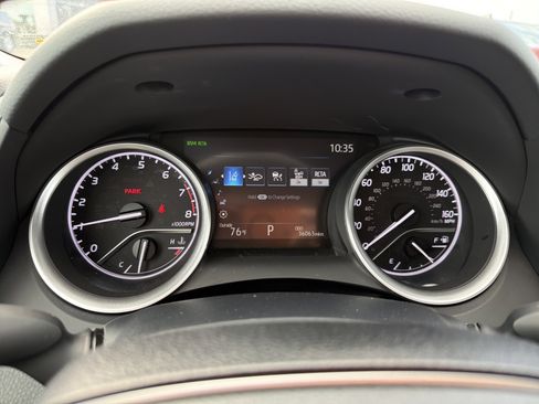 Used 2023 Toyota Camry XLE image 18