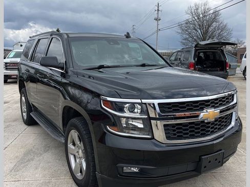 Used 2018 Chevrolet Tahoe LT w/ Luxury Package AWD/4WD image 1