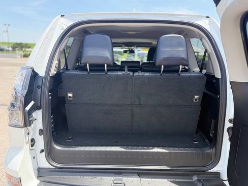 Used 2018 Lexus GX 460 Luxury AWD/4WD image 7