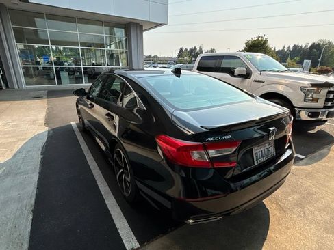 Used 2019 Honda Accord Sport image 3