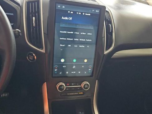 Certified 2023 Ford Edge SEL w/ Convenience Package AWD/4WD image 6