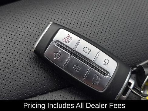 Used 2025 Genesis GV70 2.5T AWD/4WD image 19