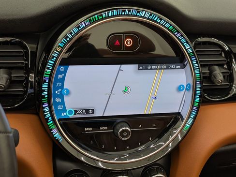 Used 2022 MINI Cooper S image 25