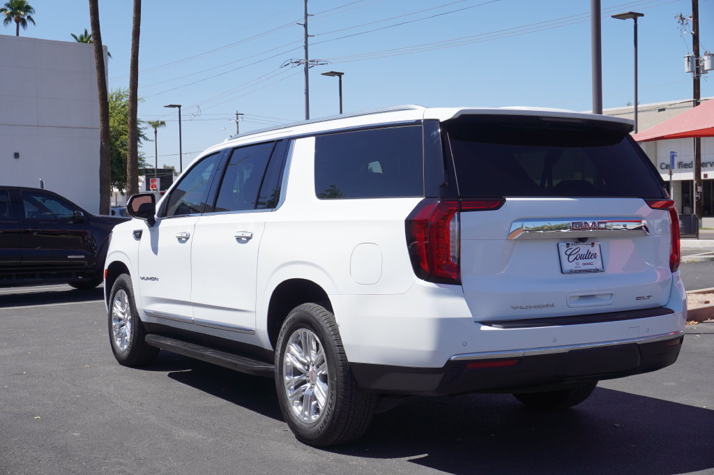 Certified 2023 GMC Yukon XL SLT AWD/4WD image 4