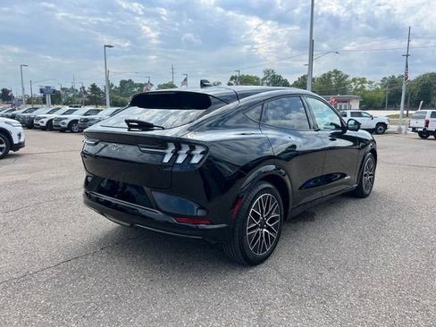 Used 2024 Ford Mustang Mach-E Premium AWD/4WD image 4