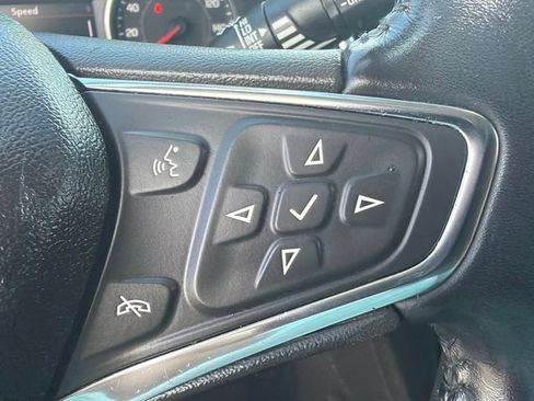 Used 2020 Chevrolet Equinox LT FWD image 27