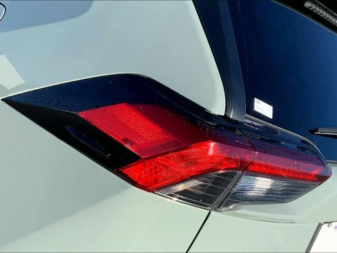 Used 2020 Toyota RAV4 Adventure image 27